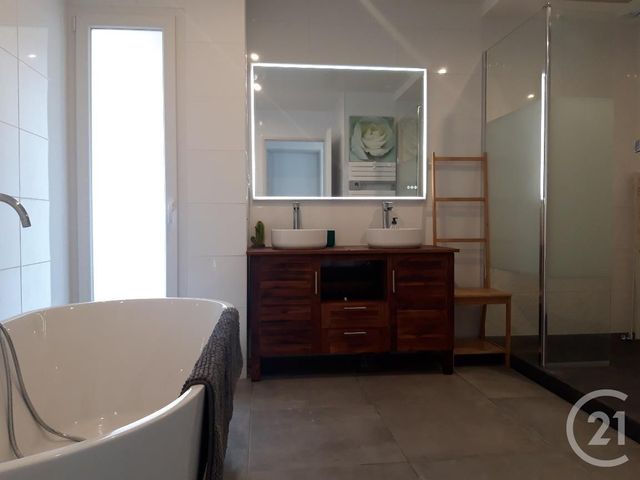 Afficher la photo en grand Chambre à louer - 1 pièce - 11.29 m2 - MESPLEDE - 64 - AQUITAINE - Century 21 Agence Du Pont - Vieux