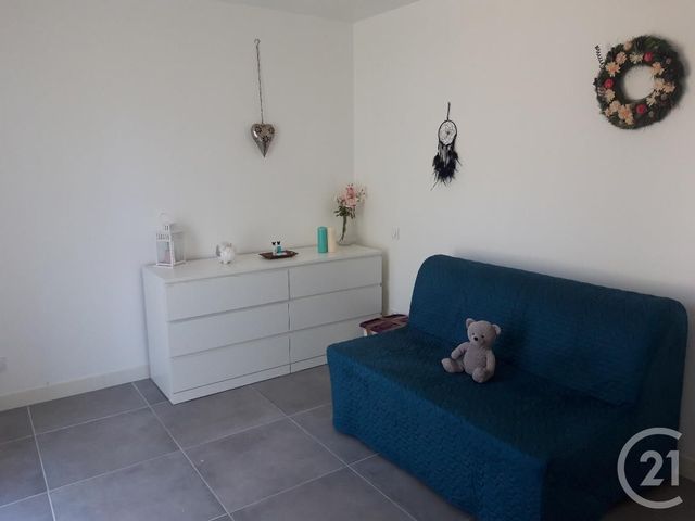 Afficher la photo en grand Chambre à louer - 1 pièce - 11.29 m2 - MESPLEDE - 64 - AQUITAINE - Century 21 Agence Du Pont - Vieux