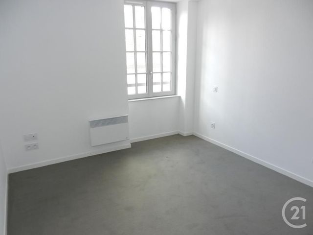 Afficher la photo en grand Appartement F2 à louer - 2 pièces - 45.39 m2 - ORTHEZ - 64 - AQUITAINE - Century 21 Agence Du Pont - Vieux