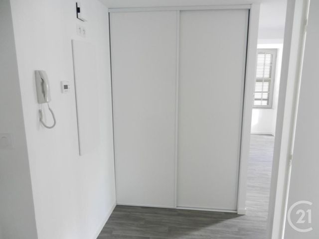 Afficher la photo en grand Appartement F2 à louer - 2 pièces - 45.39 m2 - ORTHEZ - 64 - AQUITAINE - Century 21 Agence Du Pont - Vieux