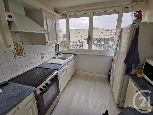 Afficher la photo en grand Appartement F4 à vendre - 3 pièces - 70.0 m2 - MOURENX - 64 - AQUITAINE - Century 21 Agence Du Pont - Vieux