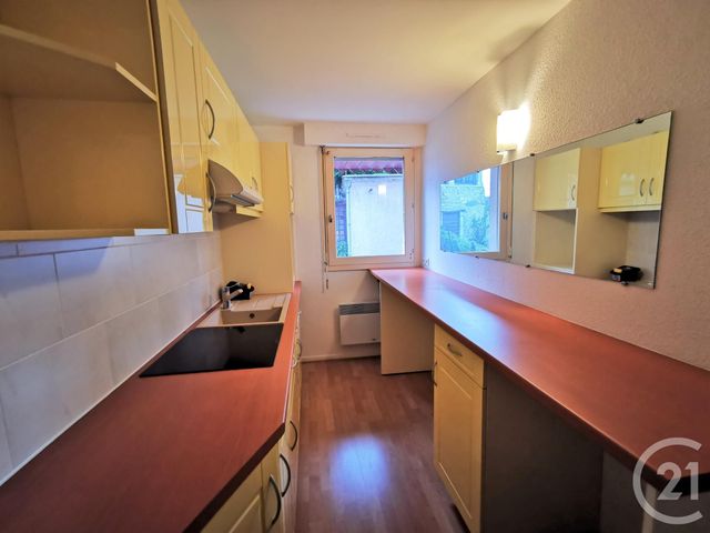 Afficher la photo en grand Appartement T3 à vendre - 3 pièces - 75.94 m2 - ORTHEZ - 64 - AQUITAINE - Century 21 Agence Du Pont - Vieux