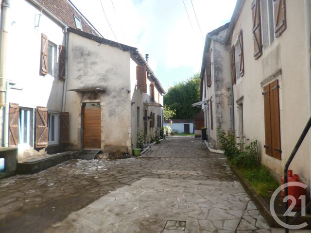 Afficher la photo en grand Appartement F2 à louer - 2 pièces - 32.0 m2 - ORTHEZ - 64 - AQUITAINE - Century 21 Agence Du Pont - Vieux