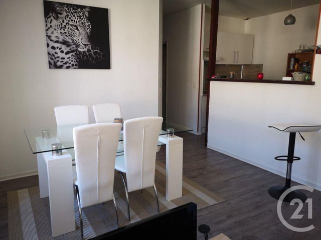 appartement à louer - 3 pièces - 68.0 m2 - ORTHEZ - 64 - AQUITAINE - Century 21 Agence Du Pont - Vieux appartement à louer - 3 pièces - 68.0 m2 - ORTHEZ - 64 - AQUITAINE - Century 21 Agence Du Pont - Vieux