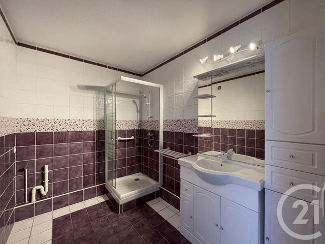 Appartement T2 à vendre - 2 pièces - 54.0 m2 - ORTHEZ - 64 - AQUITAINE - Century 21 Agence Du Pont - Vieux Appartement T2 à vendre - 2 pièces - 54.0 m2 - ORTHEZ - 64 - AQUITAINE - Century 21 Agence Du Pont - Vieux