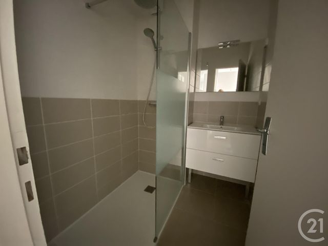 Appartement F2 à vendre - 2 pièces - 43.0 m2 - ORTHEZ - 64 - AQUITAINE - Century 21 Agence Du Pont - Vieux Appartement F2 à vendre - 2 pièces - 43.0 m2 - ORTHEZ - 64 - AQUITAINE - Century 21 Agence Du Pont - Vieux