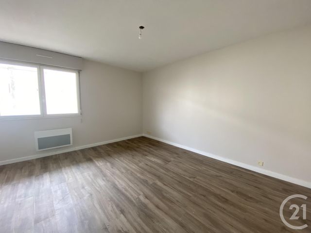 Appartement F2 à vendre - 2 pièces - 43.0 m2 - ORTHEZ - 64 - AQUITAINE - Century 21 Agence Du Pont - Vieux Appartement F2 à vendre - 2 pièces - 43.0 m2 - ORTHEZ - 64 - AQUITAINE - Century 21 Agence Du Pont - Vieux