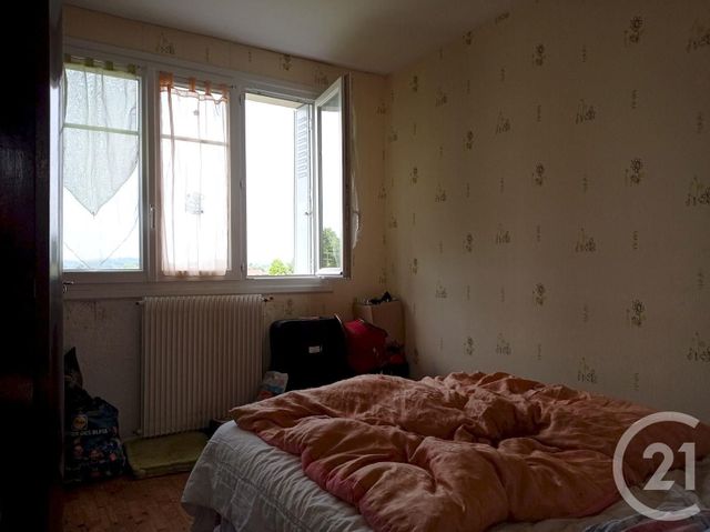 Afficher la photo en grand Appartement T3 à vendre - 3 pièces - 53.11 m2 - ORTHEZ - 64 - AQUITAINE - Century 21 Agence Du Pont - Vieux