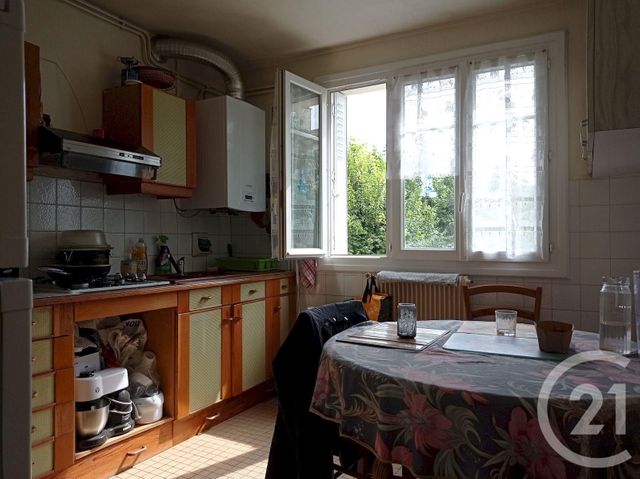 Afficher la photo en grand Appartement T3 à vendre - 3 pièces - 53.11 m2 - ORTHEZ - 64 - AQUITAINE - Century 21 Agence Du Pont - Vieux