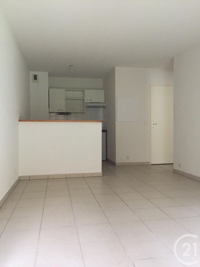Afficher la photo en grand Appartement F2 à louer - 2 pièces - 37.0 m2 - ORTHEZ - 64 - AQUITAINE - Century 21 Agence Du Pont - Vieux