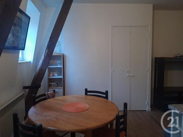 Afficher la photo en grand Appartement F2 à louer - 2 pièces - 43.0 m2 - ORTHEZ - 64 - AQUITAINE - Century 21 Agence Du Pont - Vieux