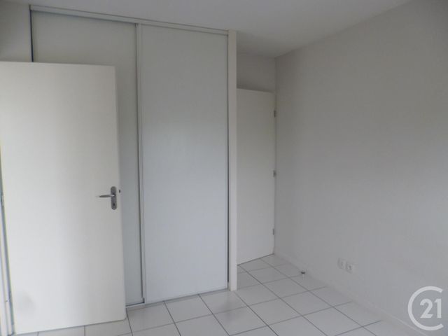 Afficher la photo en grand Appartement F2 à louer - 2 pièces - 35.0 m2 - MOURENX - 64 - AQUITAINE - Century 21 Agence Du Pont - Vieux
