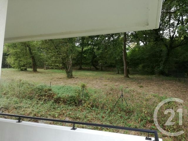 Afficher la photo en grand Appartement F2 à louer - 2 pièces - 42.0 m2 - MOURENX - 64 - AQUITAINE - Century 21 Agence Du Pont - Vieux