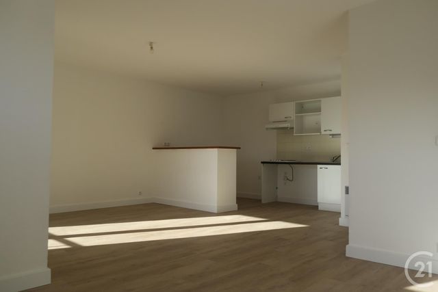 Appartement T3 à vendre - 3 pièces - 65.5 m2 - ORTHEZ - 64 - AQUITAINE - Century 21 Agence Du Pont - Vieux