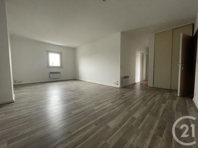 Appartement F3 à louer - 3 pièces - 80.46 m2 - ORTHEZ - 64 - AQUITAINE - Century 21 Agence Du Pont - Vieux