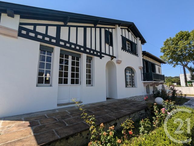 maison à vendre - 9 pièces - 170.58 m2 - PUYOO - 64 - AQUITAINE - Century 21 Agence Du Pont - Vieux