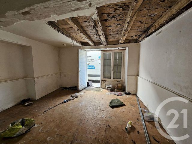 Afficher la photo en grand immeuble à vendre - 252.0 m2 - SAUVETERRE DE BEARN - 64 - AQUITAINE - Century 21 Agence Du Pont - Vieux