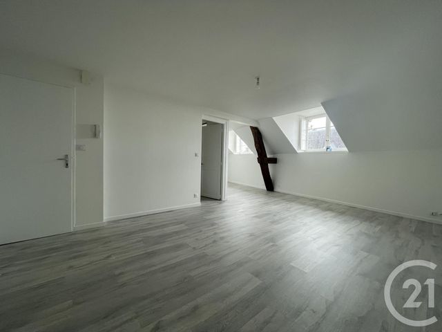 Appartement T2 à louer - 2 pièces - 56.44 m2 - ORTHEZ - 64 - AQUITAINE - Century 21 Agence Du Pont - Vieux
