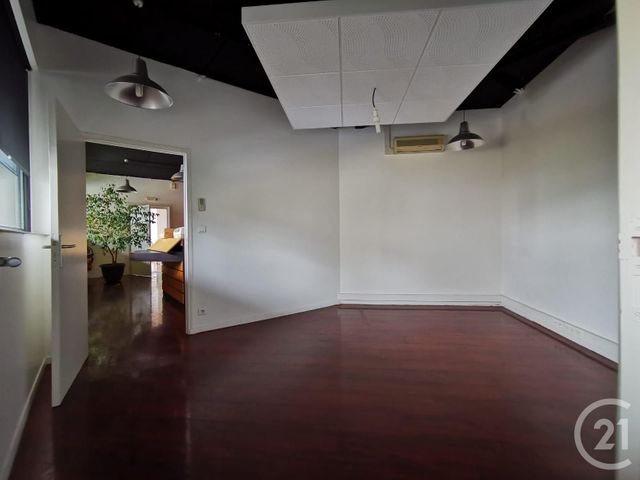 Afficher la photo en grand entreprise à louer - 177.0 m2 - ORTHEZ - 64 - AQUITAINE - Century 21 Agence Du Pont - Vieux