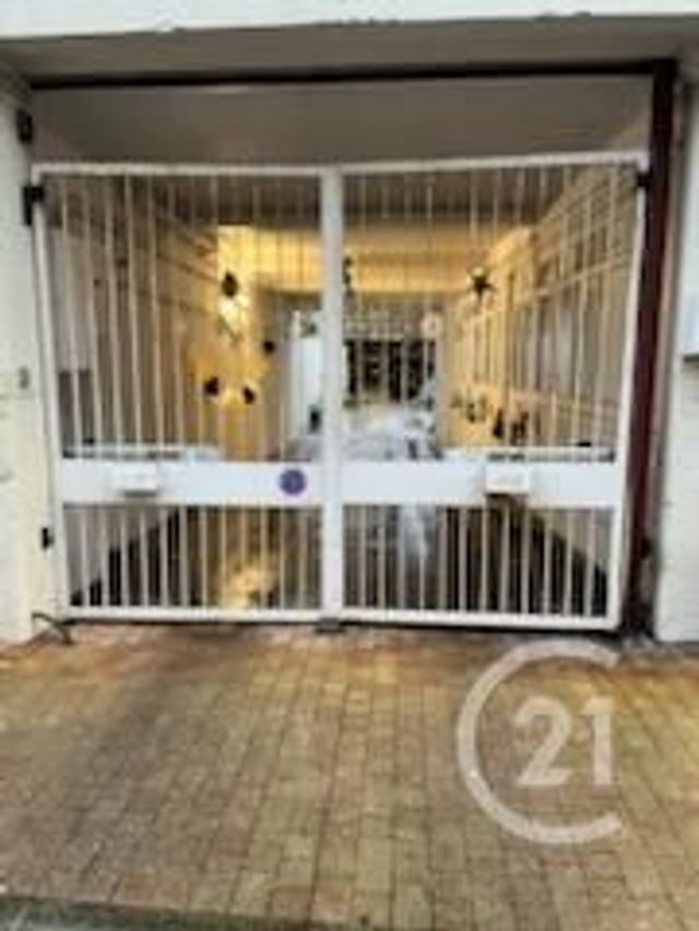 parking à louer - 14.0 m2 - ORTHEZ - 64 - AQUITAINE - Century 21 Agence Du Pont - Vieux