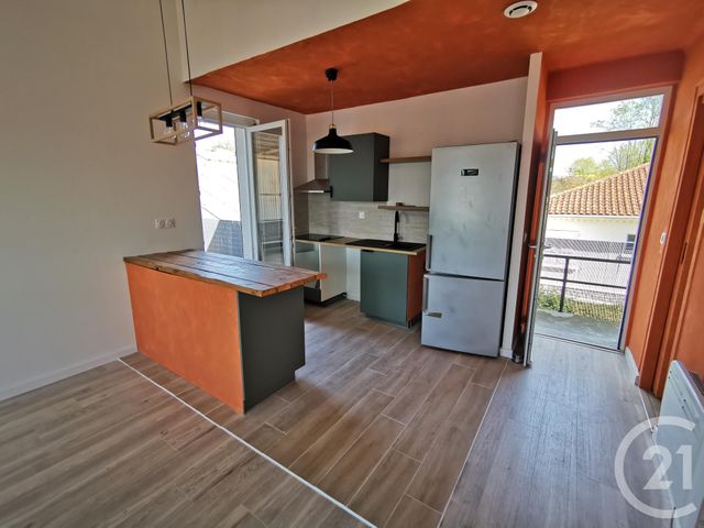 Afficher la photo en grand Appartement F3 à vendre - 3 pièces - 59.11 m2 - ORTHEZ - 64 - AQUITAINE - Century 21 Agence Du Pont - Vieux