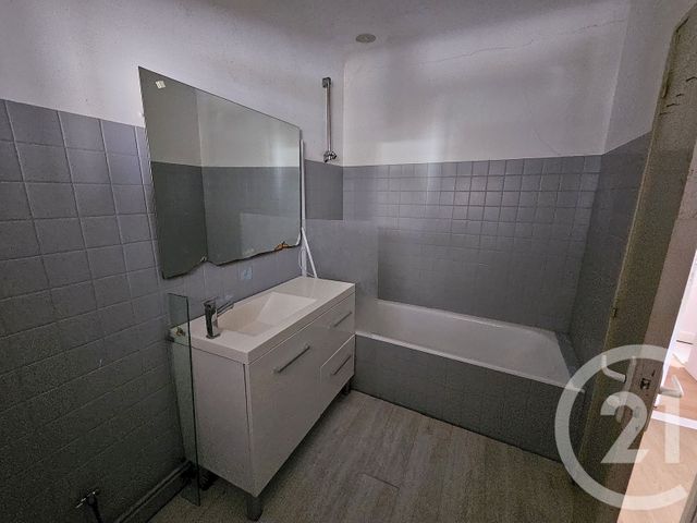 immeuble à vendre - 86.0 m2 - SAUVETERRE DE BEARN - 64 - AQUITAINE - Century 21 Agence Du Pont - Vieux