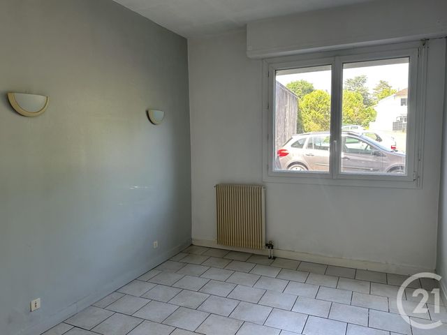 Appartement F2 à vendre - 2 pièces - 45.0 m2 - ORTHEZ - 64 - AQUITAINE - Century 21 Agence Du Pont - Vieux