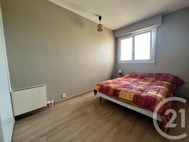 Appartement F3 à louer - 3 pièces - 57.25 m2 - PAU - 64 - AQUITAINE - Century 21 Agence Du Pont - Vieux