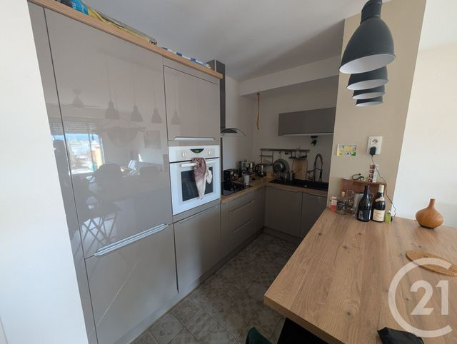 Appartement F3 à louer - 3 pièces - 57.25 m2 - PAU - 64 - AQUITAINE - Century 21 Agence Du Pont - Vieux