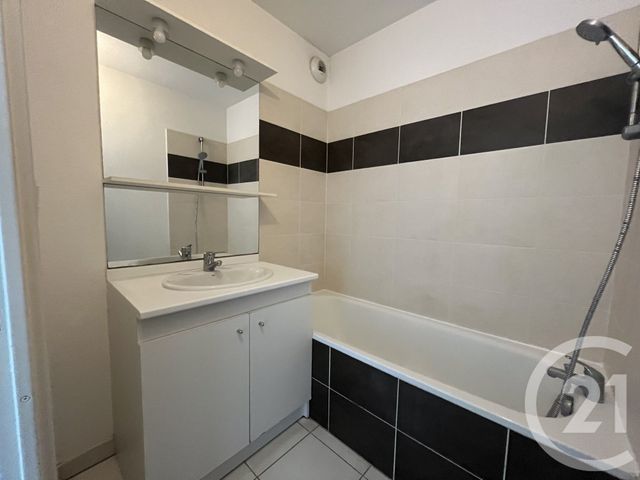 Appartement T2 à vendre - 2 pièces - 36.53 m2 - ORTHEZ - 64 - AQUITAINE - Century 21 Agence Du Pont - Vieux