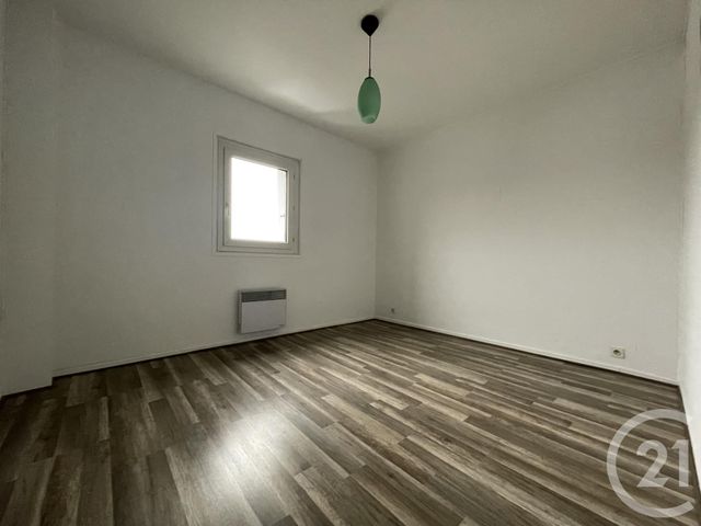 Appartement F3 à louer - 3 pièces - 80.46 m2 - ORTHEZ - 64 - AQUITAINE - Century 21 Agence Du Pont - Vieux