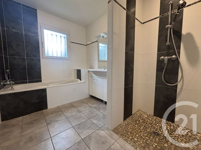 maison à louer - 4 pièces - 96.0 m2 - BIDART - 64 - AQUITAINE - Century 21 Agence Du Pont - Vieux