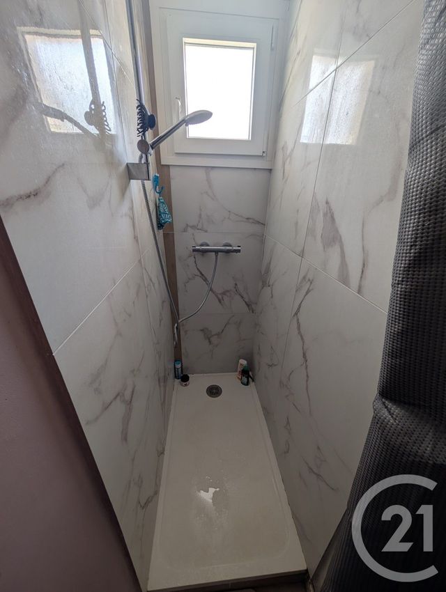 Appartement F3 à louer - 3 pièces - 57.0 m2 - ORTHEZ - 64 - AQUITAINE - Century 21 Agence Du Pont - Vieux