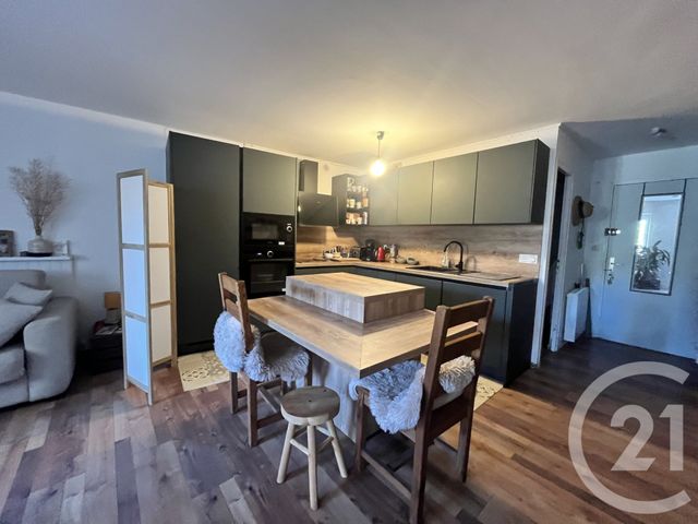 Appartement F1 à louer - 1 pièce - 34.2 m2 - ORTHEZ - 64 - AQUITAINE - Century 21 Agence Du Pont - Vieux