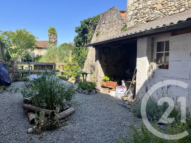 Appartement F1 à louer - 1 pièce - 34.2 m2 - ORTHEZ - 64 - AQUITAINE - Century 21 Agence Du Pont - Vieux