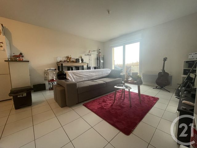 Appartement F3 à louer - 3 pièces - 55.99 m2 - MOURENX - 64 - AQUITAINE - Century 21 Agence Du Pont - Vieux