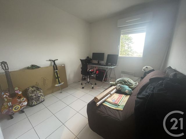 Appartement F3 à louer - 3 pièces - 55.99 m2 - MOURENX - 64 - AQUITAINE - Century 21 Agence Du Pont - Vieux