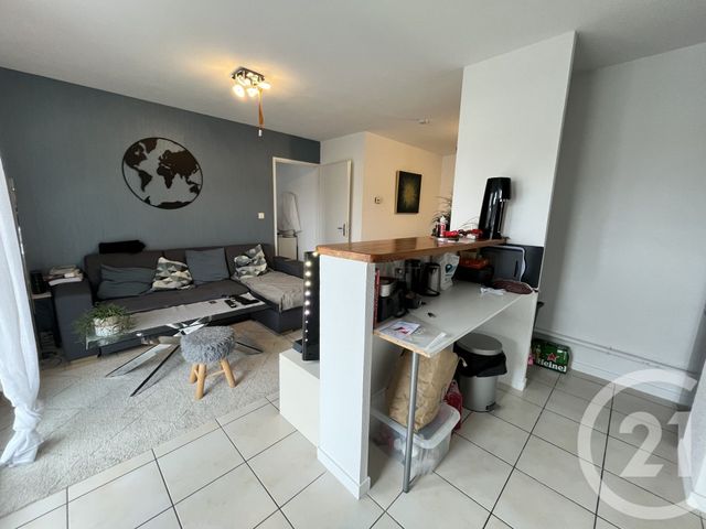 Appartement F2 à louer - 2 pièces - 50.95 m2 - MOURENX - 64 - AQUITAINE - Century 21 Agence Du Pont - Vieux