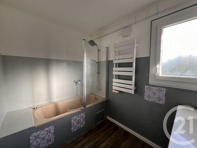 maison à louer - 6 pièces - 109.0 m2 - SAULT DE NAVAILLES - 64 - AQUITAINE - Century 21 Agence Du Pont - Vieux