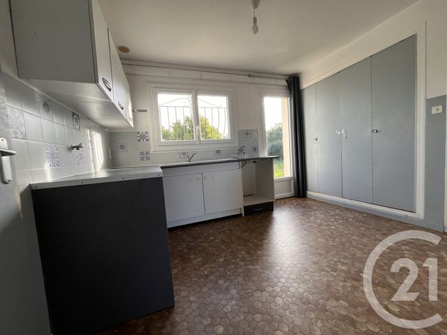 maison à louer - 6 pièces - 109.0 m2 - SAULT DE NAVAILLES - 64 - AQUITAINE - Century 21 Agence Du Pont - Vieux