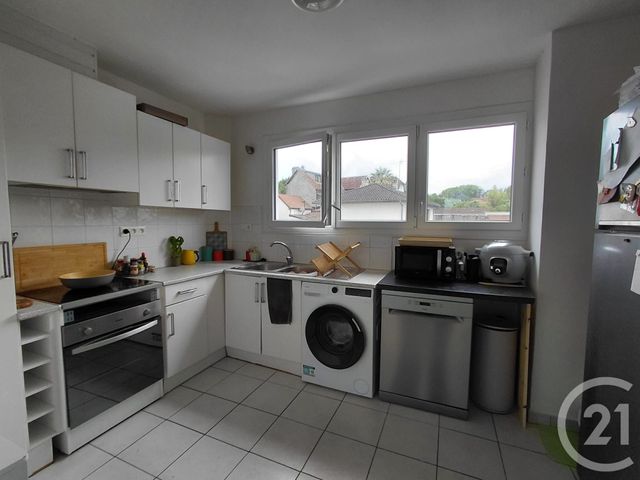 Appartement F3 à louer - 3 pièces - 70.19 m2 - ORTHEZ - 64 - AQUITAINE - Century 21 Agence Du Pont - Vieux