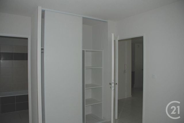 Appartement F2 à louer - 2 pièces - 36.02 m2 - MOURENX - 64 - AQUITAINE - Century 21 Agence Du Pont - Vieux