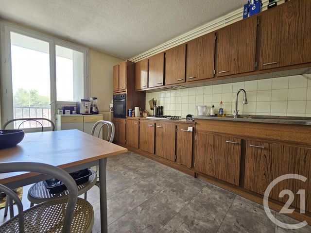Appartement F4 à vendre - 4 pièces - 82.0 m2 - ORTHEZ - 64 - AQUITAINE - Century 21 Agence Du Pont - Vieux