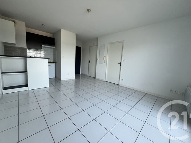 Appartement à louer - 2 pièces - 35.0 m2 - MOURENX - 64 - AQUITAINE - Century 21 Agence Du Pont - Vieux