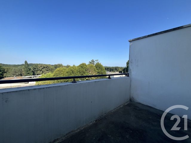 Appartement à louer - 2 pièces - 35.0 m2 - MOURENX - 64 - AQUITAINE - Century 21 Agence Du Pont - Vieux
